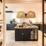 Hotel Maisons Du Monde & - Vieux Port 4*