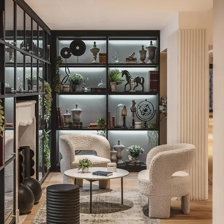 Maisons Du Monde & - La Rochelle Vieux Port Hotel 4*