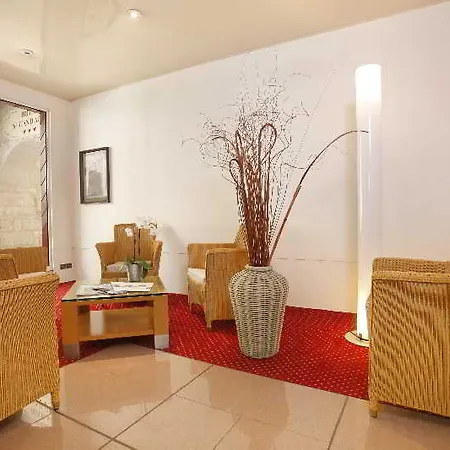 Hotel Maisons Du Monde & - La Rochelle Vieux Port 4*