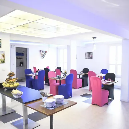 Maisons Du Monde & - Vieux Port 4*