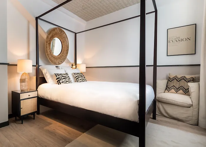 Hotel Maisons Du Monde & - Vieux Port 4*