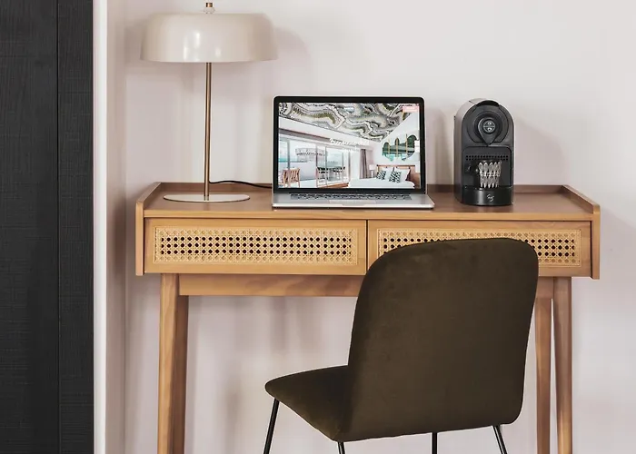 Maisons Du Monde & - Vieux Port