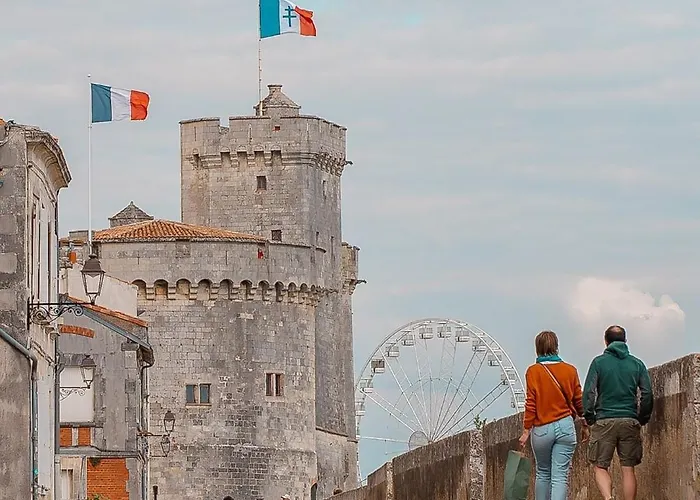 Maisons Du Monde & - Vieux Port Hotel 4*