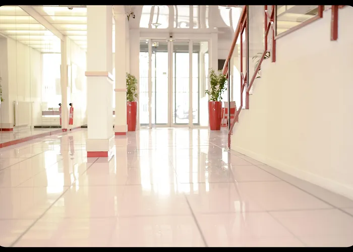 Maisons Du Monde & - Vieux Port La Rochelle (Charente-Maritime)