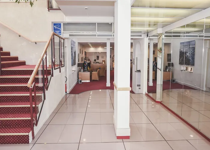 Maisons Du Monde & - Vieux Port Hotel