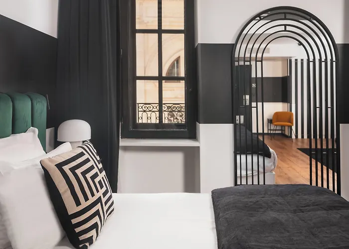 Maisons Du Monde & - Vieux Port Hotel