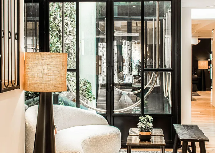 Maisons Du Monde & - Vieux Port