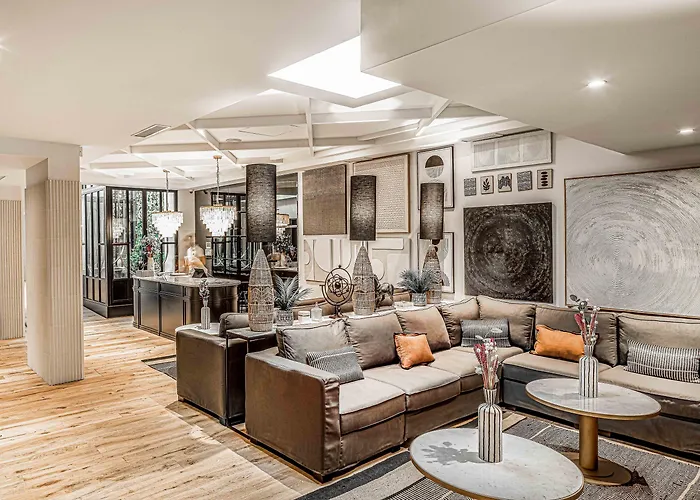 Maisons Du Monde & - Vieux Port 4*