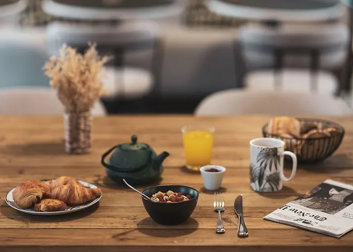 Maisons Du Monde & - Vieux Port Hotel