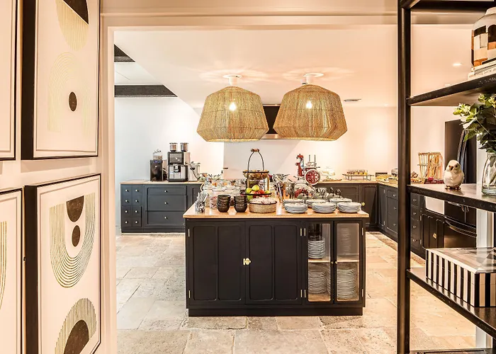 Hotel Maisons Du Monde & - Vieux Port 4*