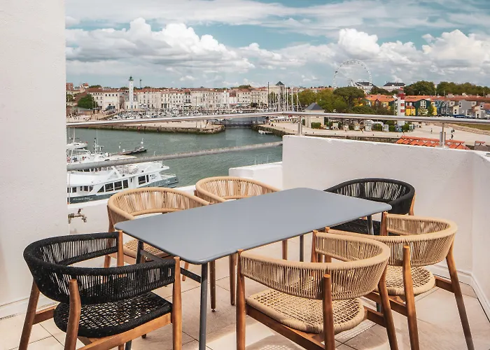 Maisons Du Monde & - Vieux Port